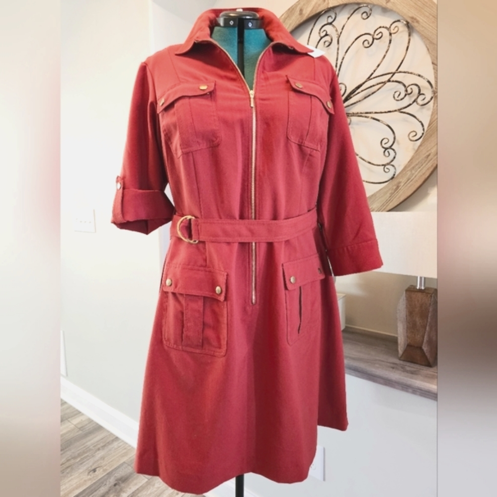 Super versatile Sharagano Cargo-style knee-length dress 20W